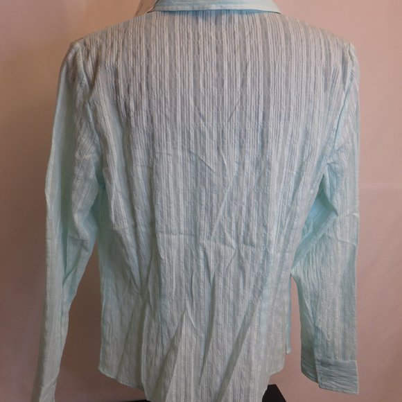 Jessica Sport (Sears): Mint Green Button Up Blouse - Picture 4 of 4